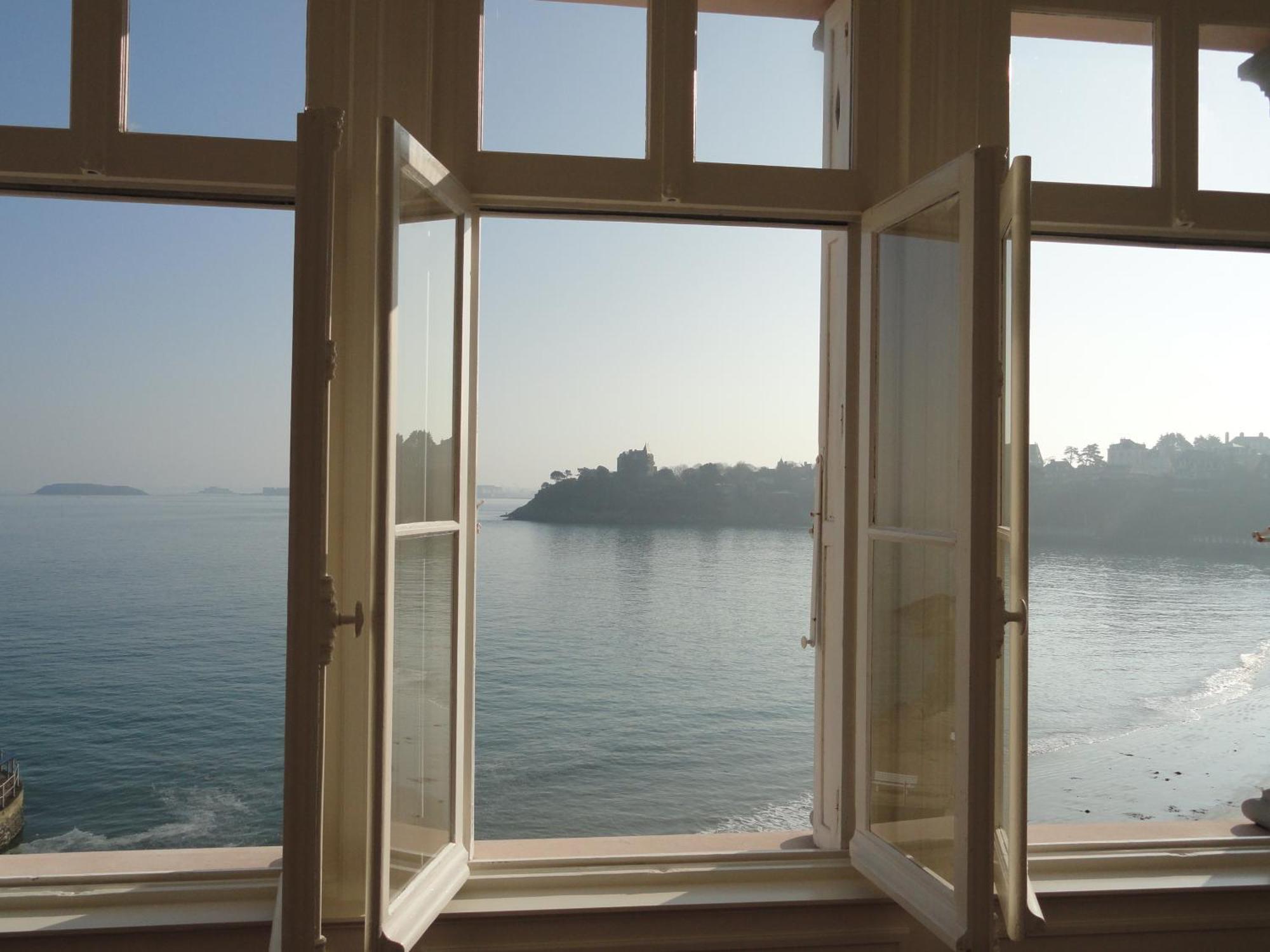 Hotel Villa Reine Hortense Dinard Exterior photo