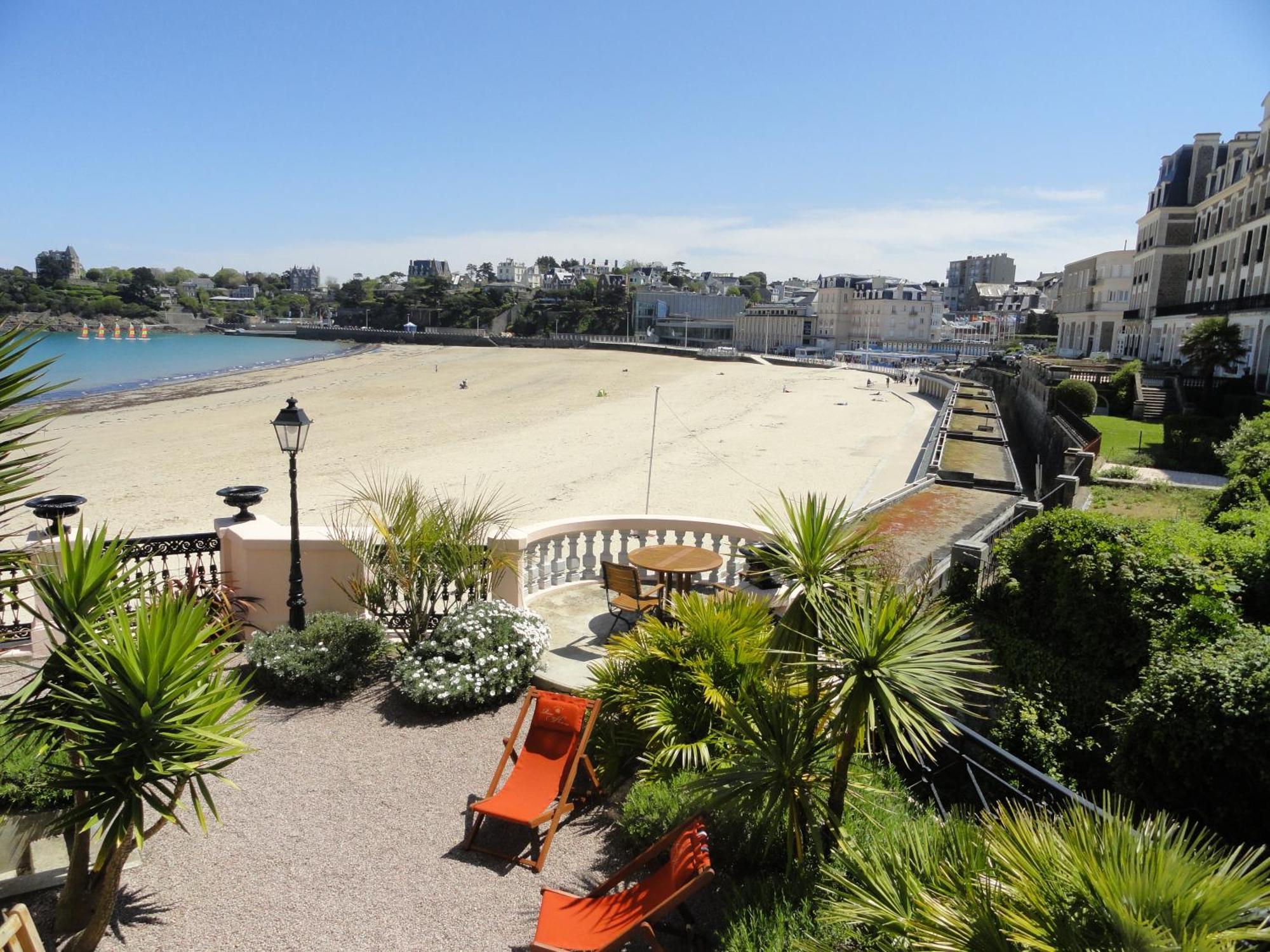 Hotel Villa Reine Hortense Dinard Exterior photo